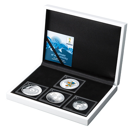 正規店  銀貨3種セット 2014FIFAワールドカップブラジル大会公式記念コイン アンティーク/コレクション